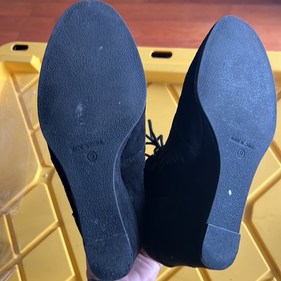 Beautiful Booties !! - Picture 3 of 6